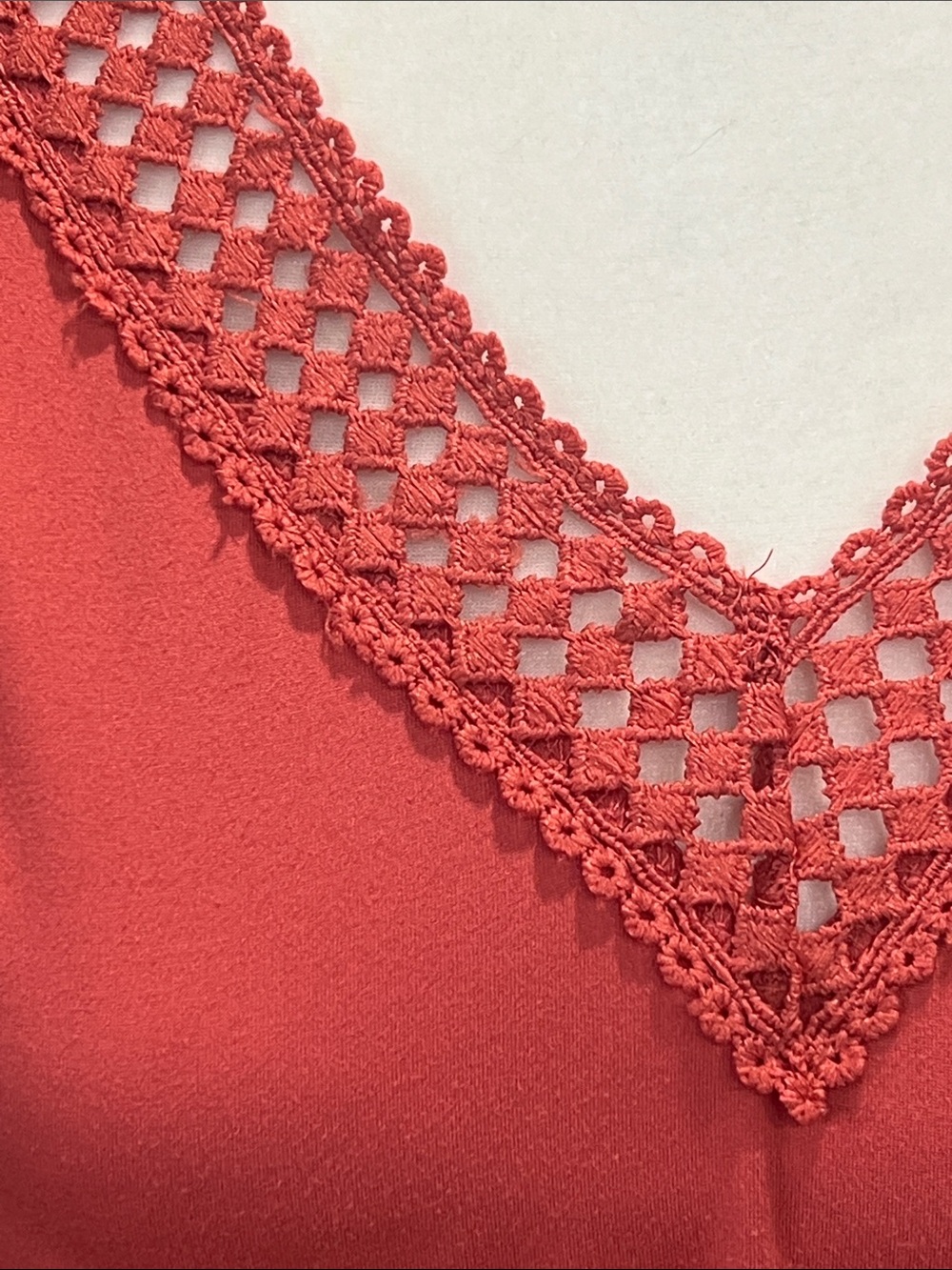 SHEIN Crochet Trim V-Neck Women's Top - Coral size large NWOT